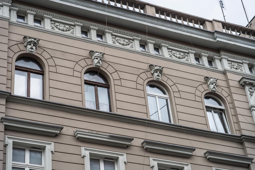 Pięknie zdobione kamienice na Nadodrzu, po których oprowadzał Filip Heliasz