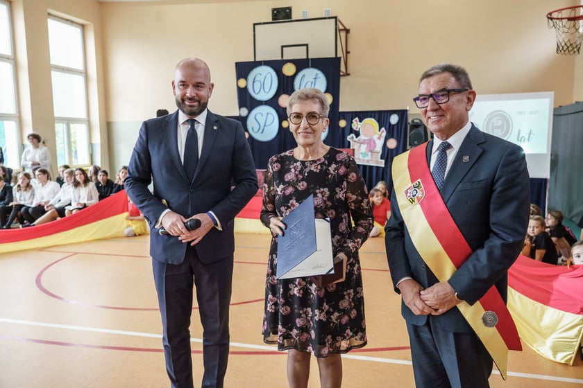 60-lecie Szkoły Podstawowej im. Tysiąclecia Wrocławia przy ul. Polnej na wrocławskim Brochowie