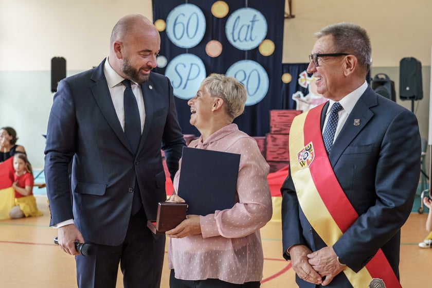60-lecie Szkoły Podstawowej im. Tysiąclecia Wrocławia przy ul. Polnej na wrocławskim Brochowie