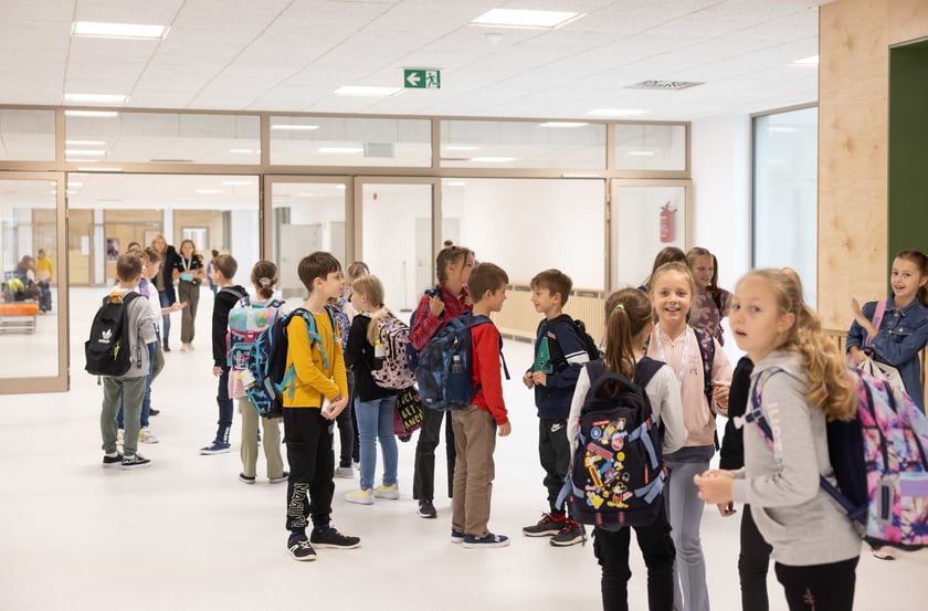 Październikowy dzień w zespole szkolno-przedszkolnym na Asfaltowej
