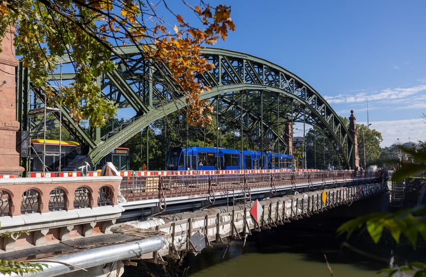 Most Zwierzyniecki z nowymi lampami, 22 października 2023