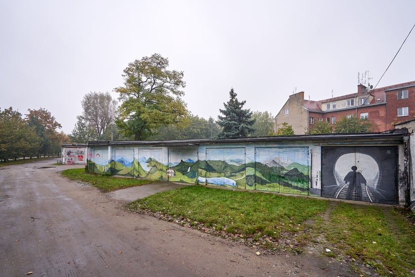 Tak prezentują się teraz garaże przy ul. Żagańskiej na Szczepinie