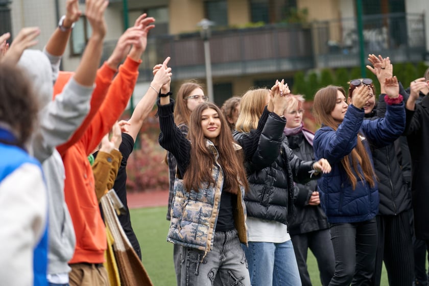 Otwarcie altany i ścieżki edukacyjnej w Dwujęzycznej Szkole Podstawowej ATUT we Wrocławiu