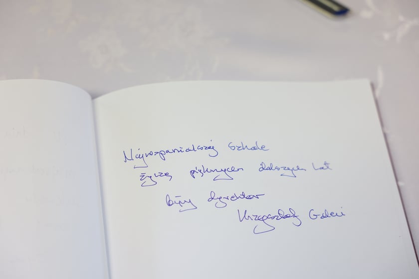 Kroniki szkolne Szkoły Podstawowej nr 45 przy ul. Krajewskiego we Wrocławiu