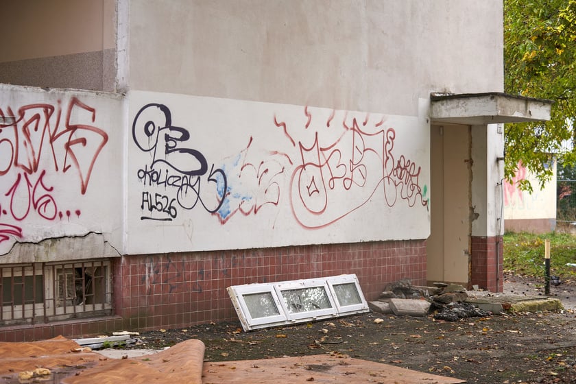 Wyburzanie budynku po przychodni Practimed, 24 października 2023