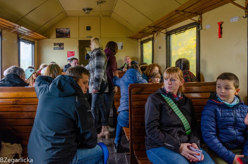 Pociąg retro w dniu Narodowego Święta Niepodległości, 2023