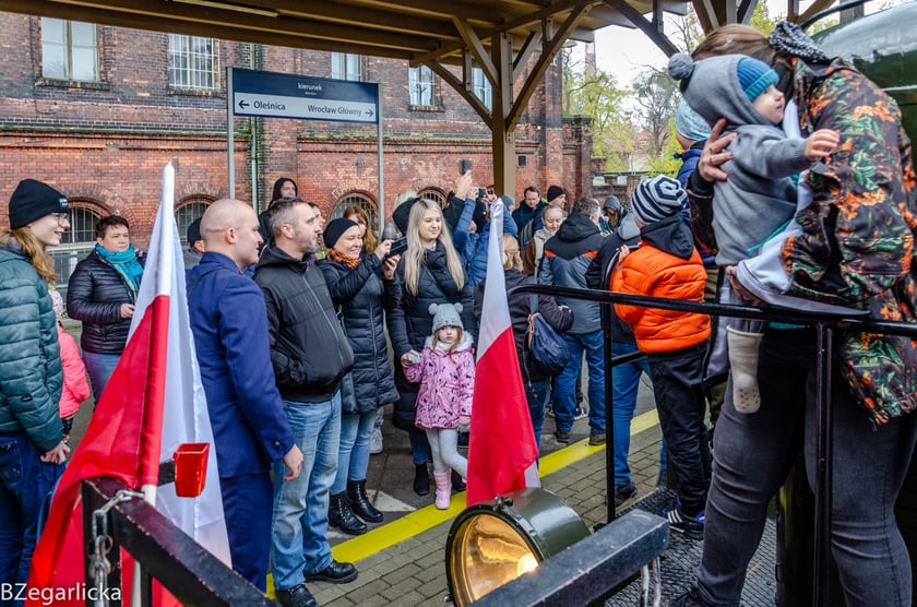 Pociąg retro w dniu Narodowego Święta Niepodległości, 2023