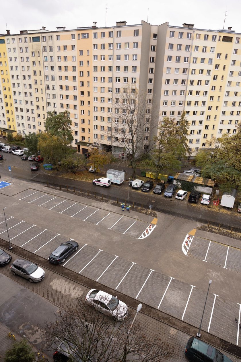 Nowy parking przy ul. Krynickiej na Gaju został otwarty i oddany do użytku mieszkańcom.