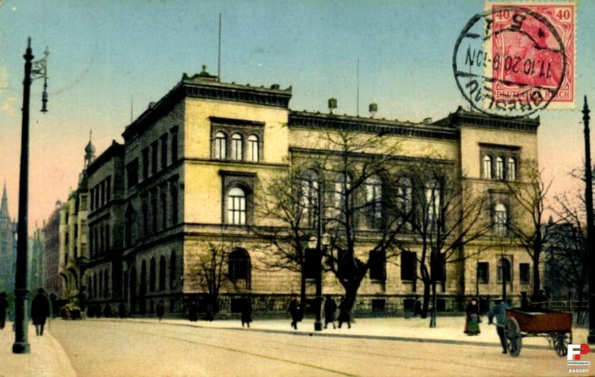 Śląskie Muzeum Rzemiosła Artystycznego i Starożytności przy pl. Wolności