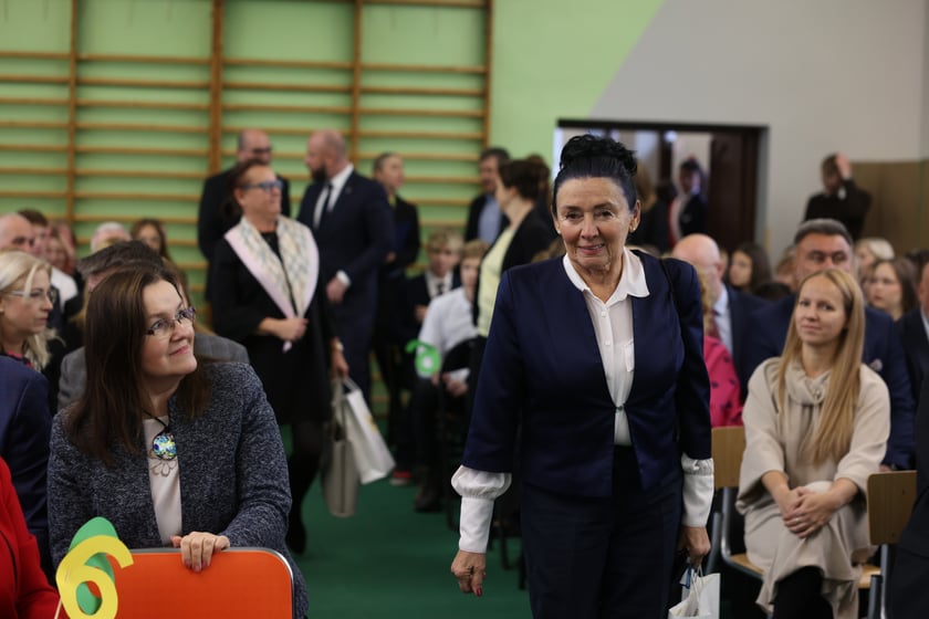 Uroczystość 75-lecia VI LO we Wrocławiu