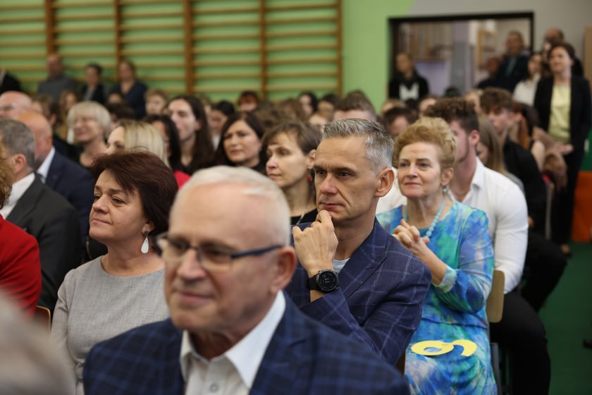 Uroczystość 75-lecia VI LO we Wrocławiu