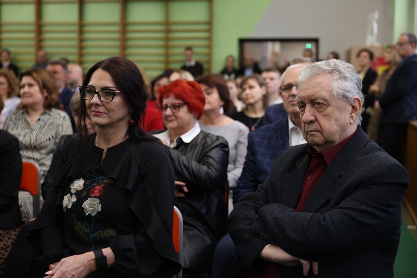 Uroczystość 75-lecia VI LO we Wrocławiu