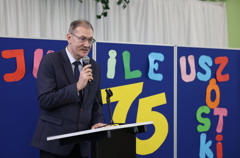 Uroczystość 75-lecia VI LO we Wrocławiu