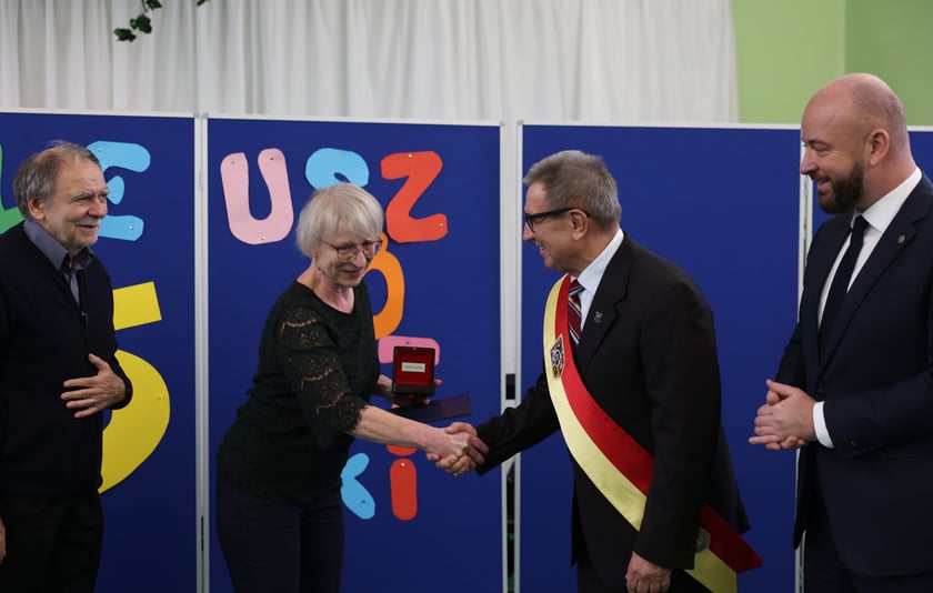 Uroczystość 75-lecia VI LO we Wrocławiu