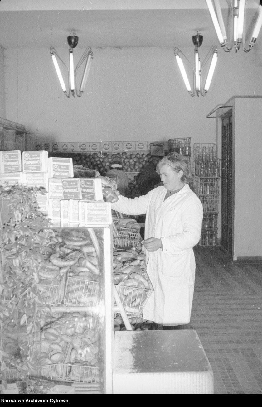 Zakupy w czasach PRL. Rok 1966