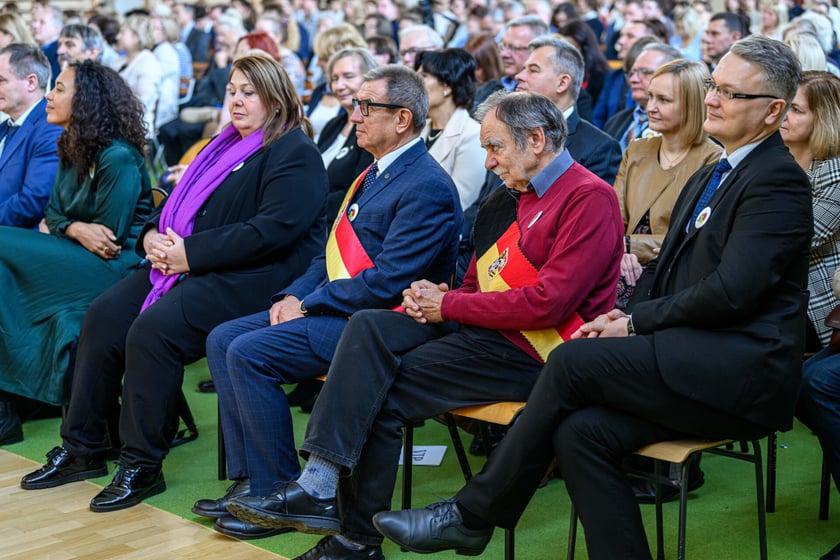 Uroczystość 50-lecia XIII LO we Wrocławiu