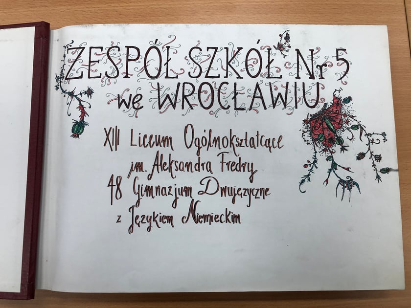 Kroniki szkolne XIII LO we Wrocławiu