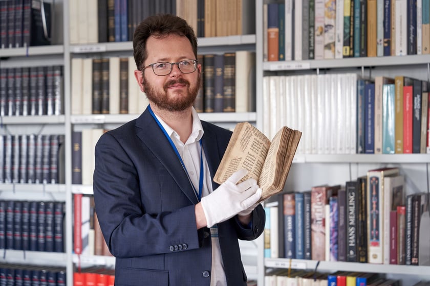 Antoine Haaker, bibliotekarz Oddziału Rękopis&oacute;w Biblioteki Uniwersyteckiej we Wrocławiu