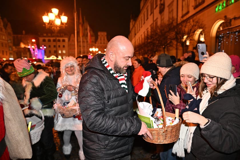Uroczyste rozświetlenie choinki w Rynku