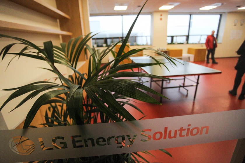 Wnętrza zakładów LG Solution w Biskupicach Podgórnych pod Wrocławiem