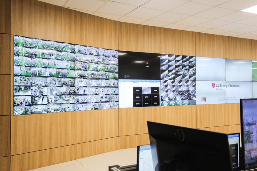 Wnętrza zakładów LG Solution w Biskupicach Podgórnych pod Wrocławiem