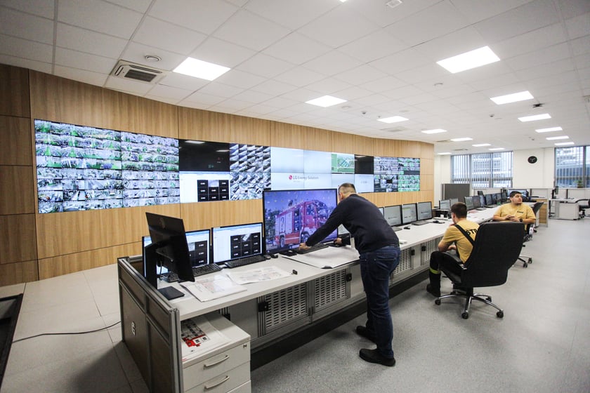 Wnętrza zakładów LG Solution w Biskupicach Podgórnych pod Wrocławiem