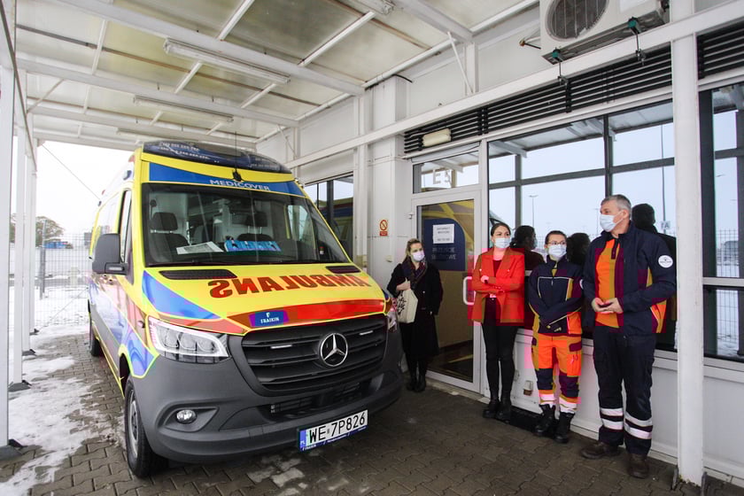 Ambulans obsługujący zakłady LG Solution pod Wrocławiem