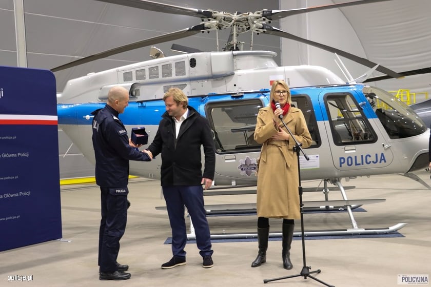 Za blisko170 mln zł  polska policja kupiła cztery śmigłowce Bell-407GXi