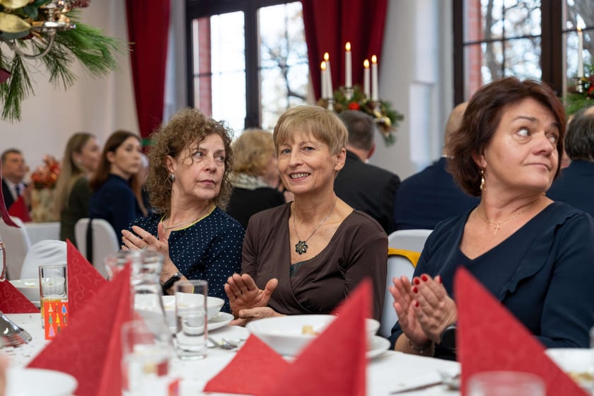 Spotkanie wigilijne dyrektorów szkół ponadpodstawowych i władz Wrocławia