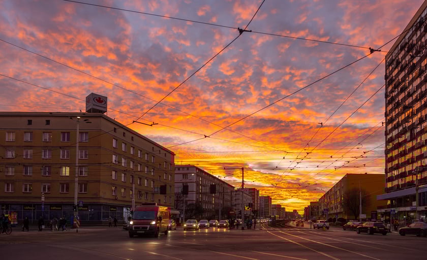 zachód słońca nad Wrocławiem, 18.12.2023
