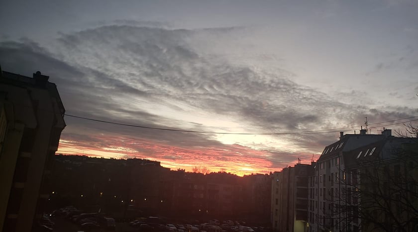 zach&oacute;d słońca nad Wrocławiem, 18.12.2023