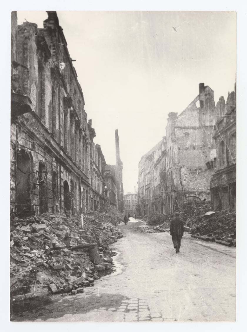 Łaciarska 1946