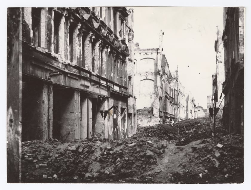 Łaciarska 1946