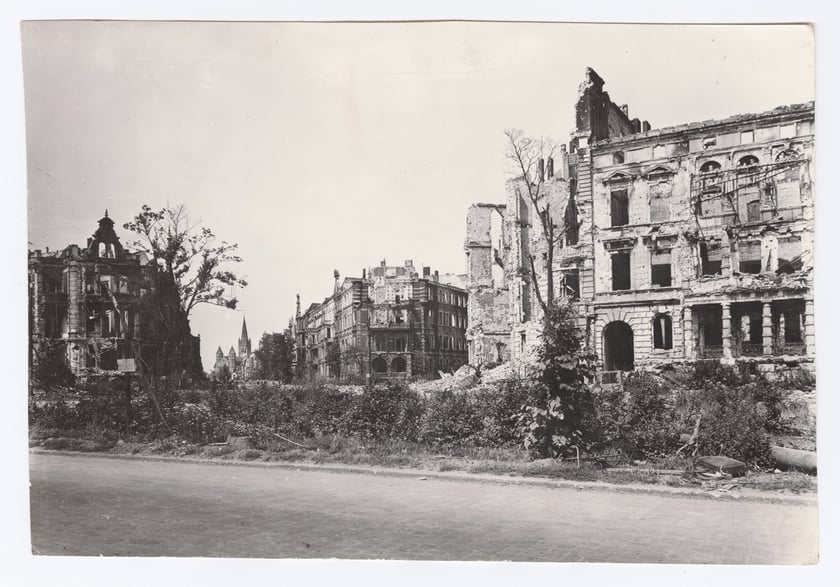 Powstańc&oacute;w Śląskich, 1945