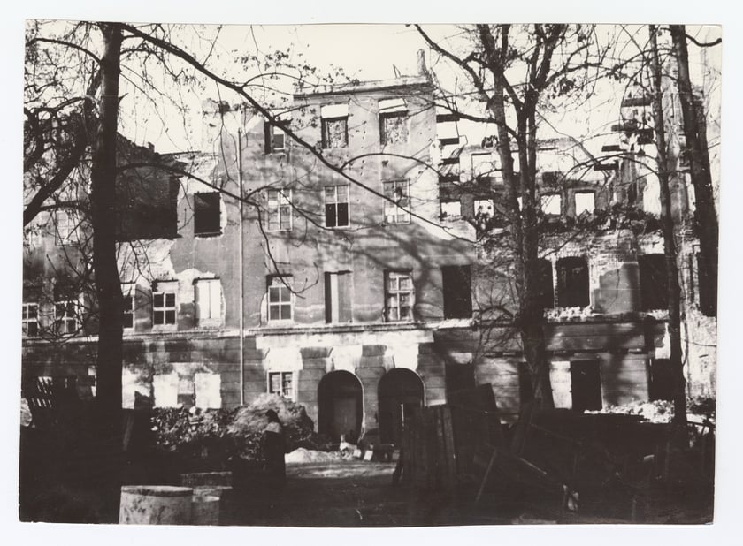 Św. Marcina 12, 1946