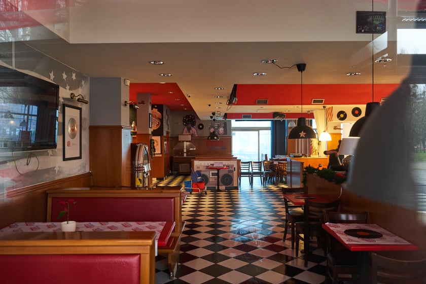 Queens Street Bar