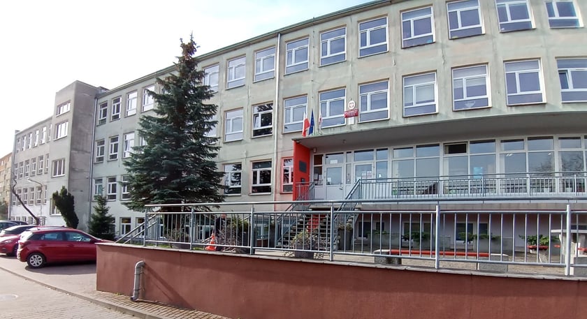 Szkoła Podstawowa nr 98 przy ul. Sycowskiej