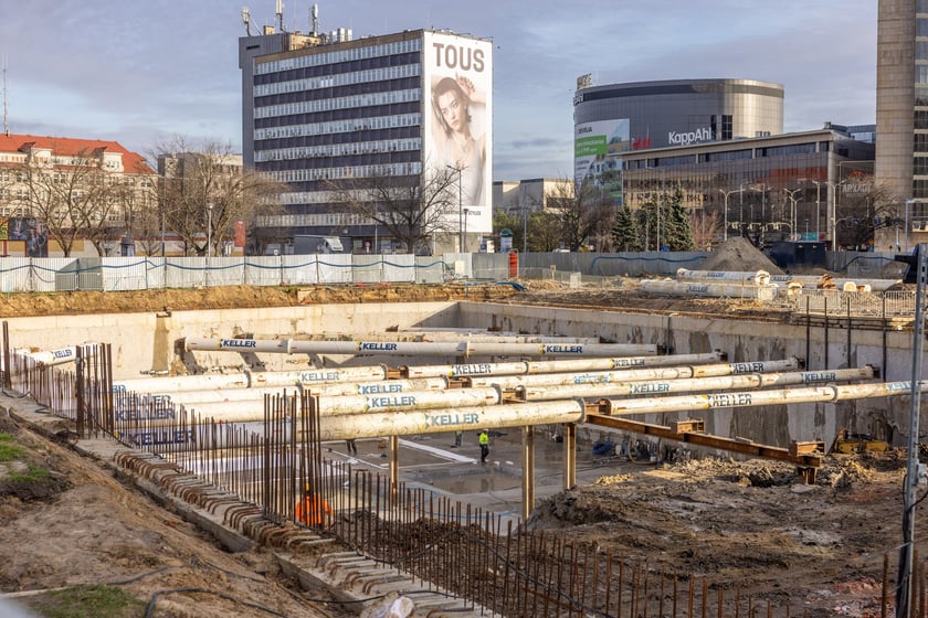 Budowa kompleksu biurowców Swobodna Spot przy ul. Swobodnej i dawnym hotelu Wrocław