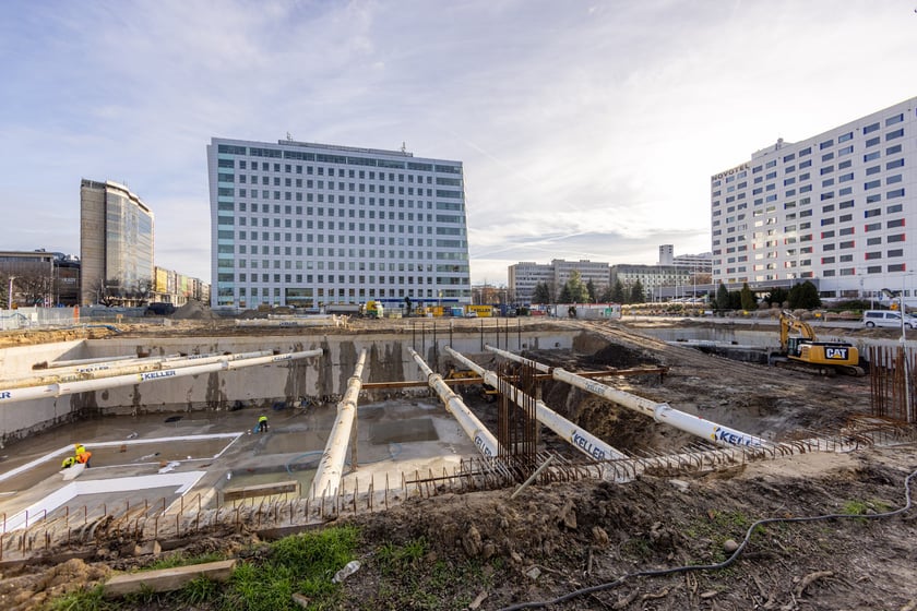 Budowa kompleksu biurowców Swobodna Spot przy ul. Swobodnej i dawnym hotelu Wrocław