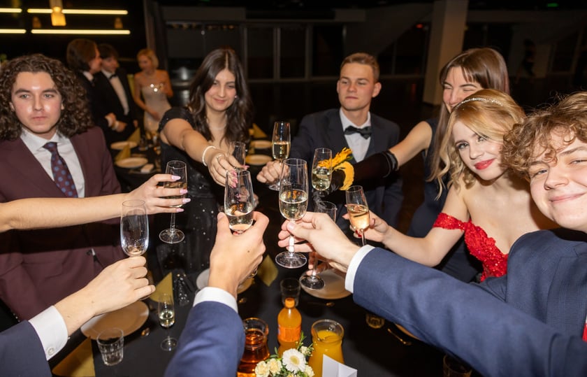 Studniówka maturzystów z  XVII LO we Wrocławiu