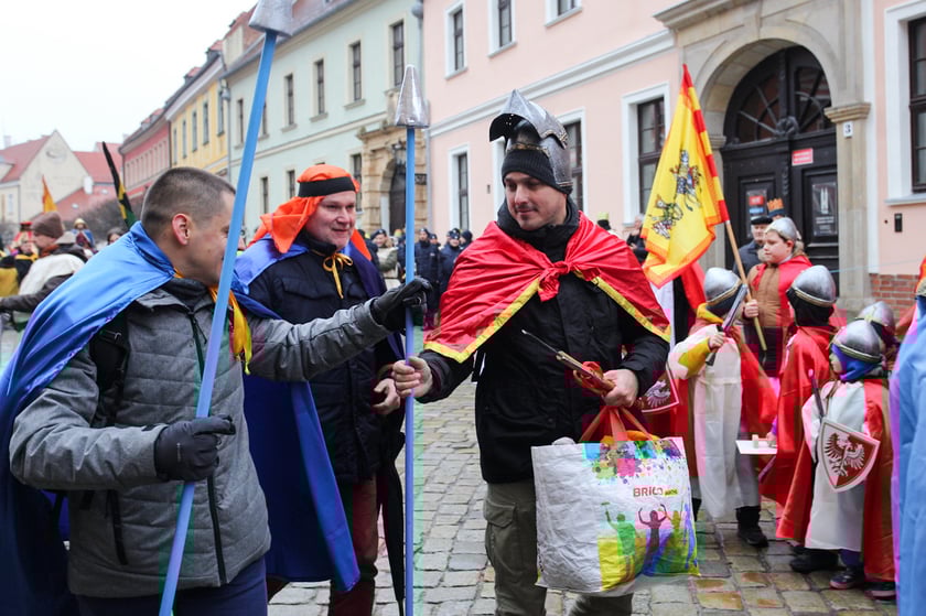 Uczestnicy Orszaku Trzech Króli 2024