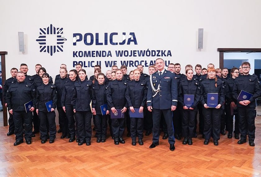 Ślubowanie nowych dolnośląskich policjantów we Wrocławiu