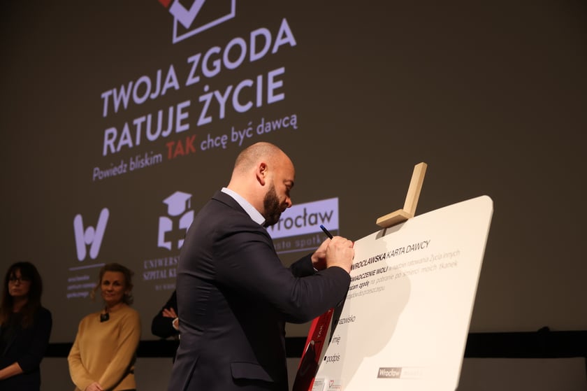 Konferencja na temat kampanii&nbsp;&bdquo;Zgoda to dar życia. Tak, chcę być dawcą&rdquo; - Jacek Sutryk, prezydent Wrocławia