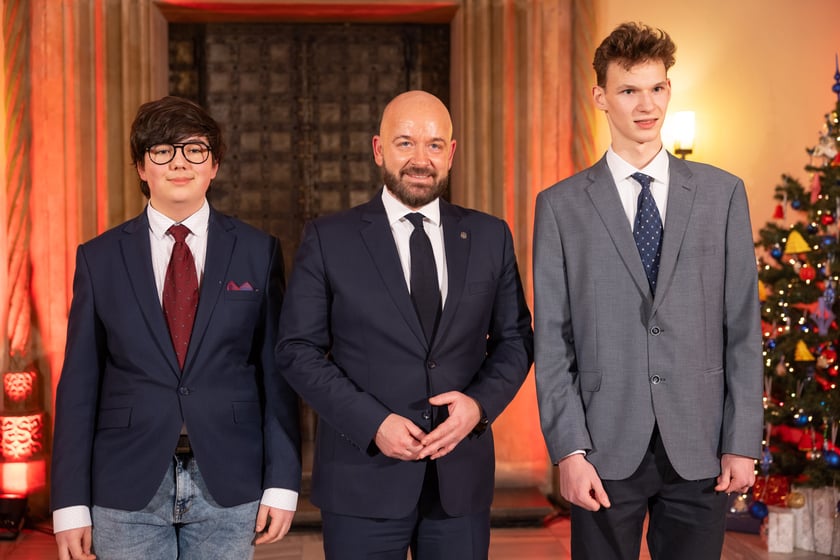 Uroczystość wręczenia wyróżnień prezydenta Wrocławia dla zaangażowanej społecznie młodzieży oraz współpracujących z nią naukowców, nauczycieli, przedstawicieli organizacji pozarządowych. Wrocław., 10 stycznia 2024