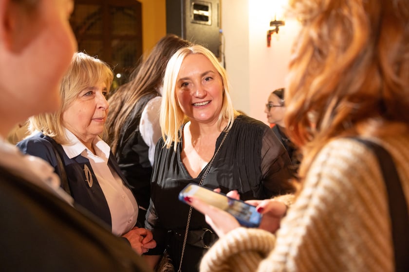 Uroczystość wręczenia wyróżnień prezydenta Wrocławia dla zaangażowanej społecznie młodzieży oraz współpracujących z nią naukowców, nauczycieli, przedstawicieli organizacji pozarządowych. Wrocław., 10 stycznia 2024