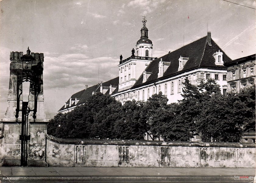 1970, Gmach główny Uniwersytetu Wrocławskiego