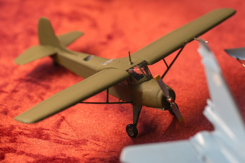 Wystawa miniatur modeli lotniczych w Centrum Historii Zajezdnia