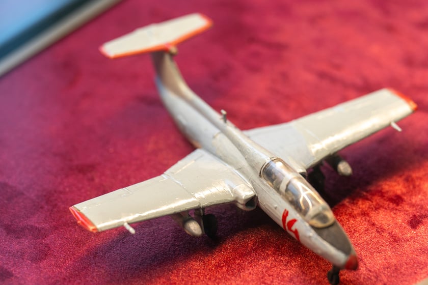 Wystawa miniatur modeli lotniczych w Centrum Historii Zajezdnia