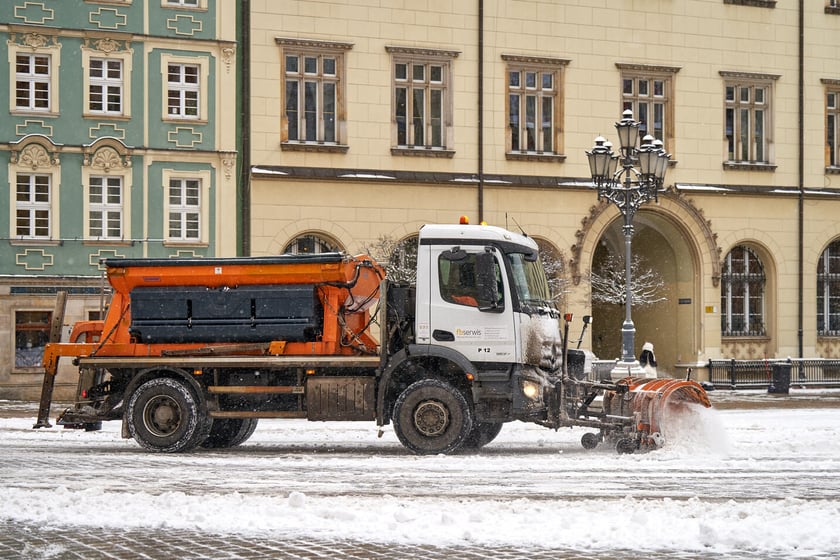 Akcja zima - pługosyparka