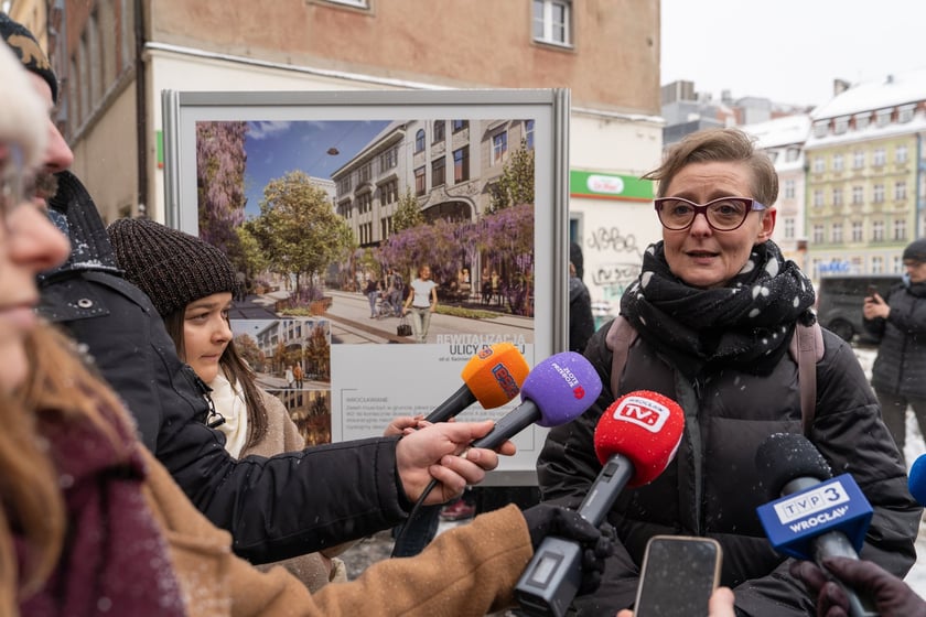 Konferencja na temat rewitalizacji ul. Ruskiej. Monika Kozłowska-Święconek, dyrektorka Biura Zrównoważonej Mobilności